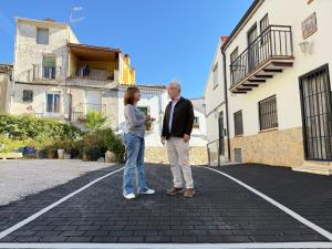 Ambite remodela más de 3.800m² de 9 calles del casco antiguo
